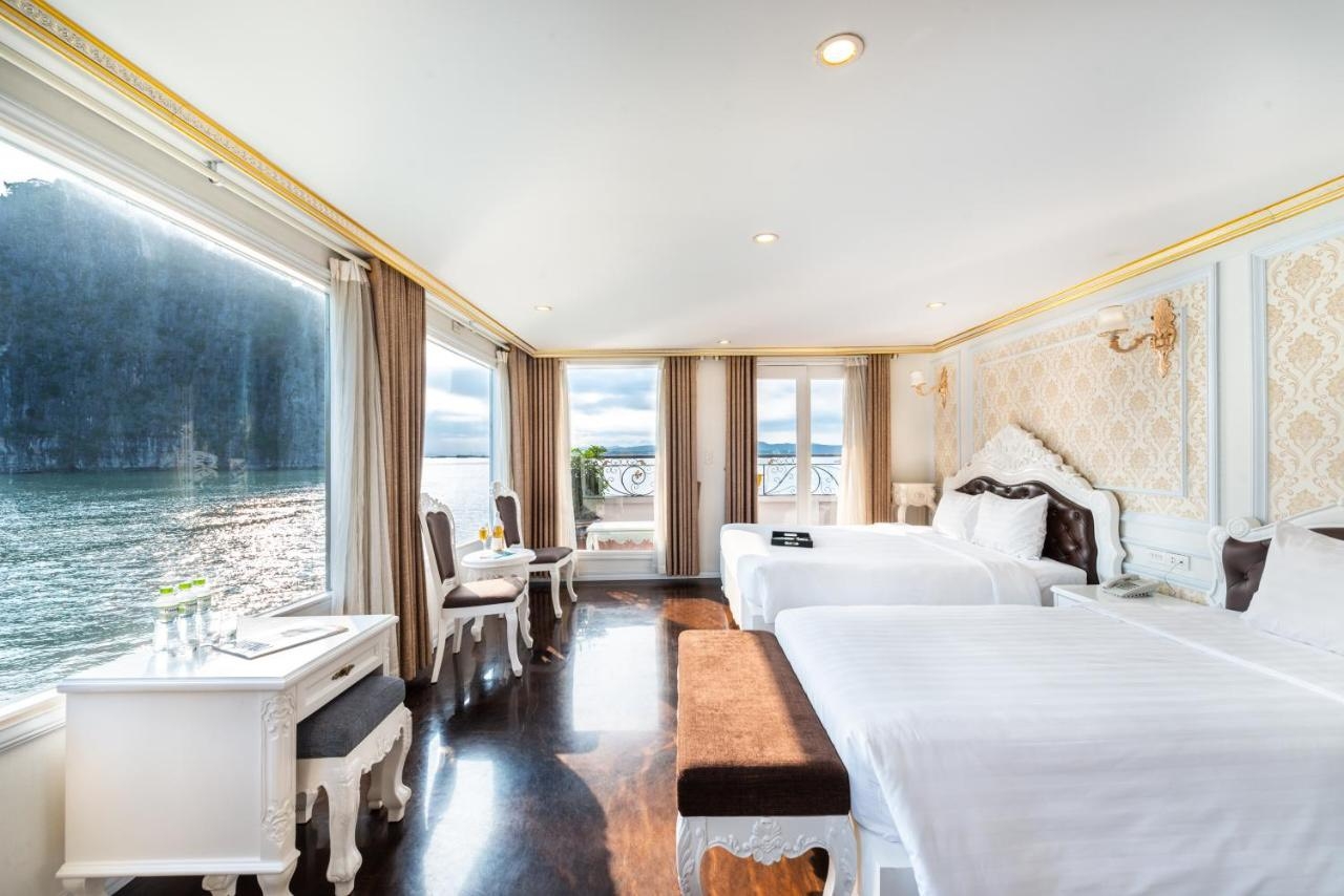 Premium Triple Suite