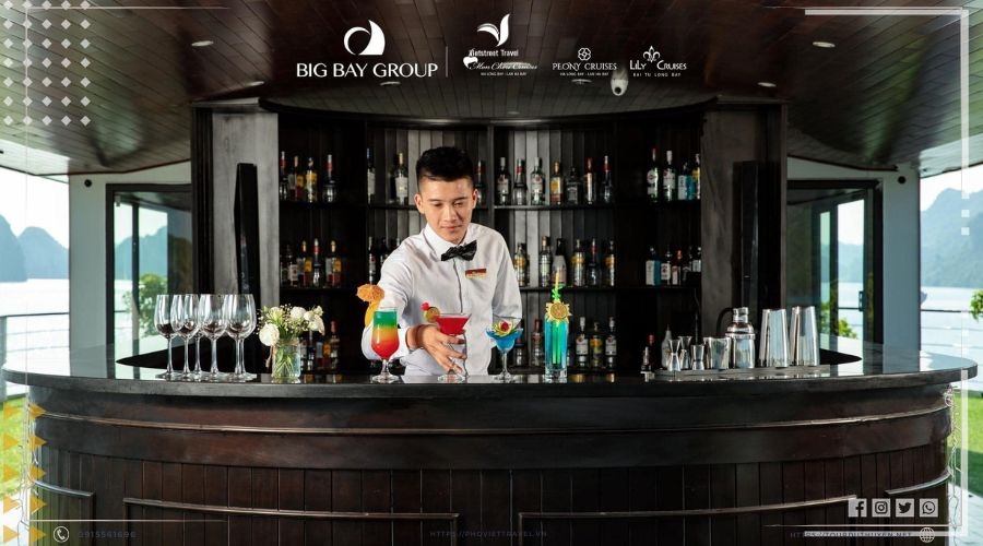 Du thuyền 5 sao Moncheri-2